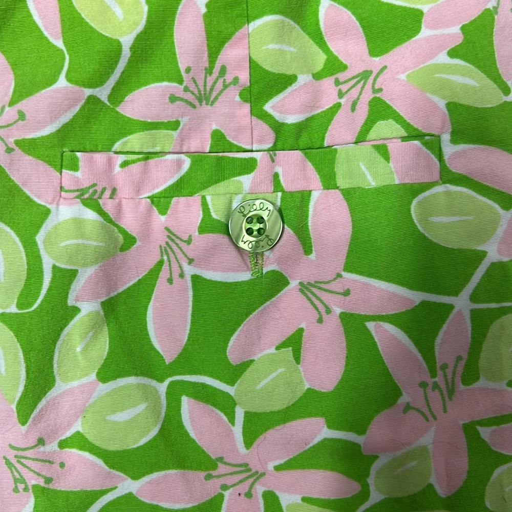Vintage Lilly Pulitzer Pink & Green Floral Shorts - Picture 9 of 10